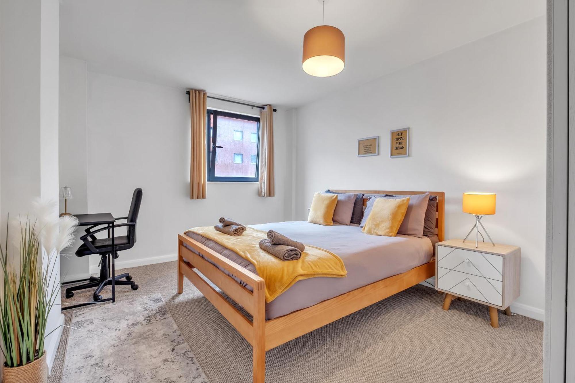 Central Suite Near Mailbox, King Bed, Ping Pong, Netflix, Sleeps 4 バーミンガム エクステリア 写真