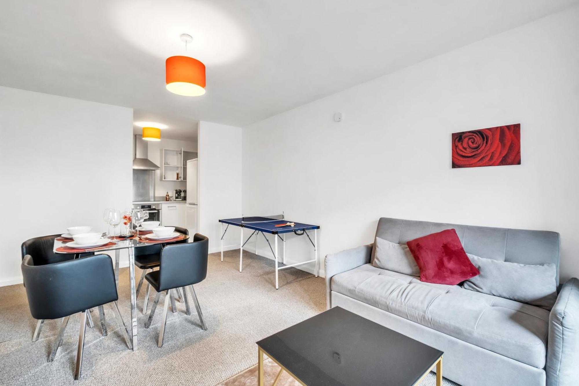 Central Suite Near Mailbox, King Bed, Ping Pong, Netflix, Sleeps 4 バーミンガム エクステリア 写真